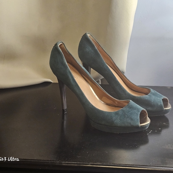 COACH SUEDE PEEPTOES in EMERALD GREEN 9.5 - Picture 2 of 4
